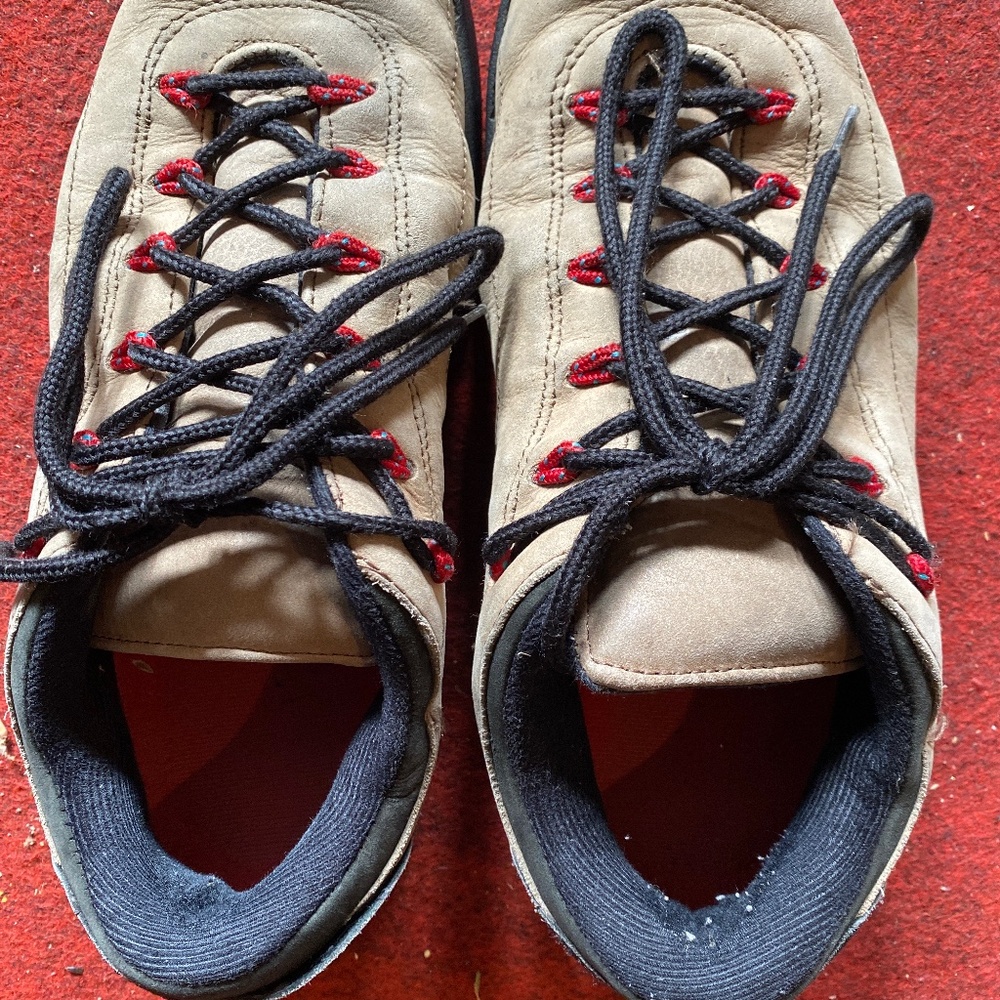 Merrell size 9M shoes 45degree